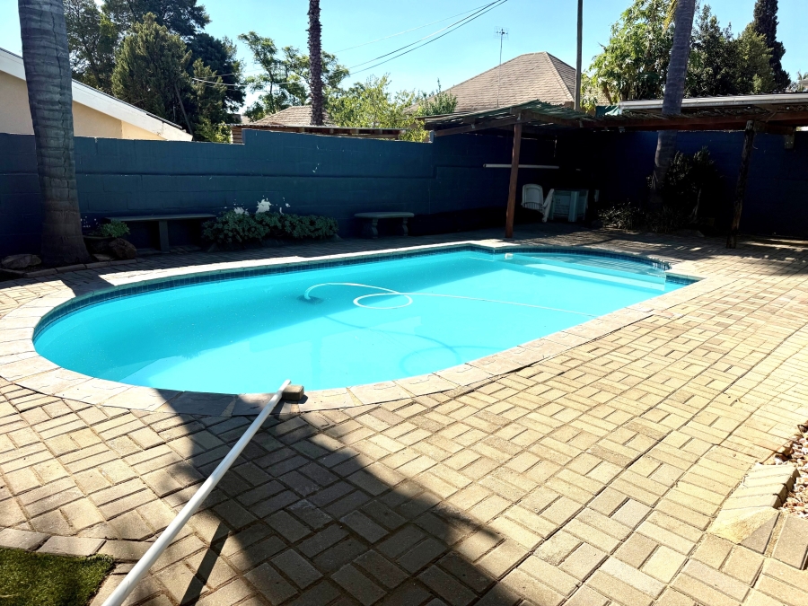 4 Bedroom Property for Sale in Amandelrug Western Cape